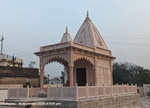 Black Stone Shiva Lingam Manufacturer in Sikandra Dausa